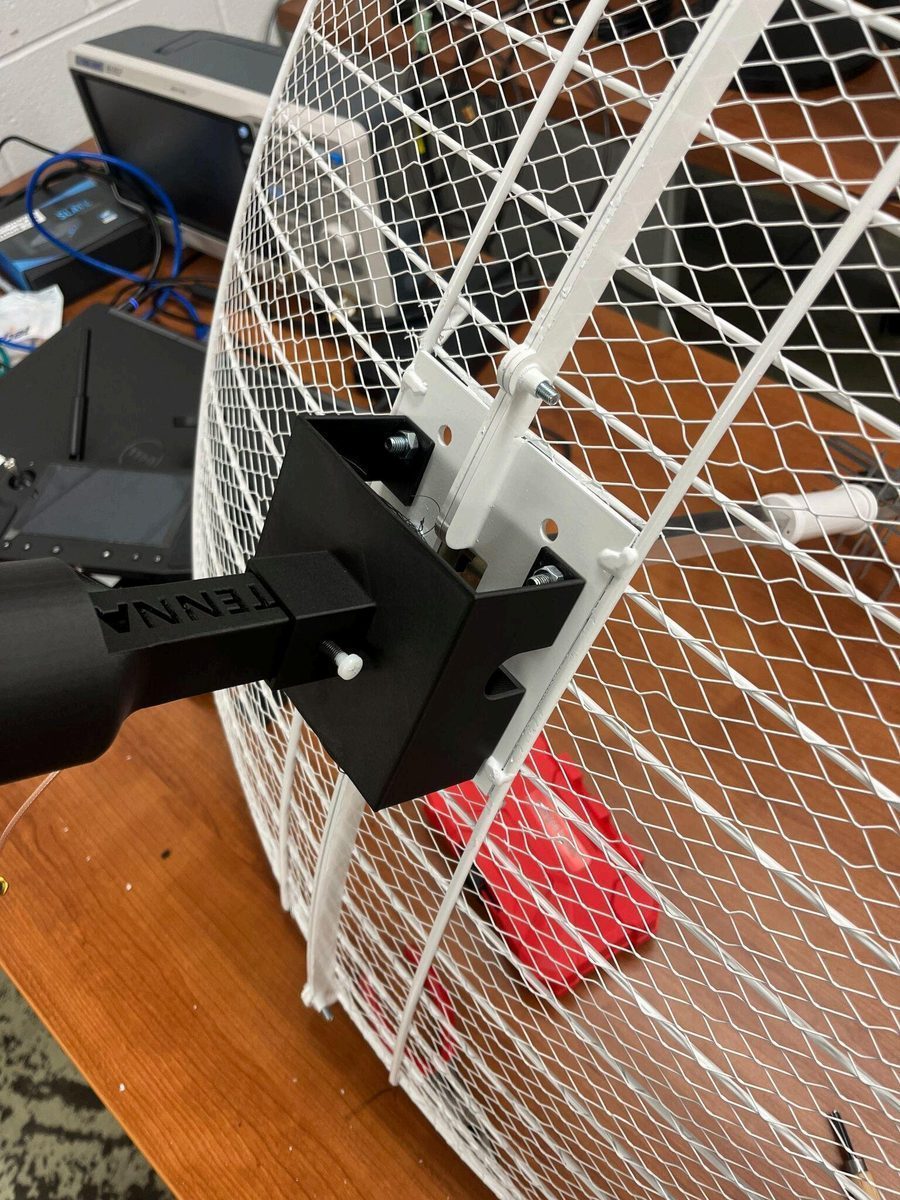 Timed attach and detach usability trials.